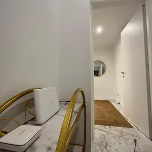 Savoia House, Modern Near Borghese Roma