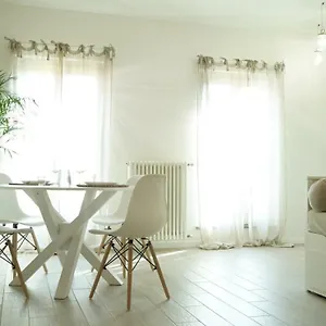 Casa Sisu - , Bergamo Italia